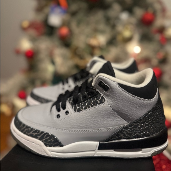 Jordan retro 3 BG size 5.5y